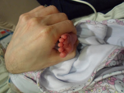 Leia mais sobre o artigo Um relato de uma mãe de UTI Neonatal diante do dia do bebê prematuro.
