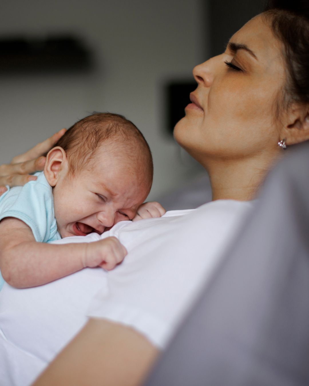 Leia mais sobre o artigo “A exaustão materna não tem nada a ver com a falta de interesse, desejo e sentimentos pela maternidade”